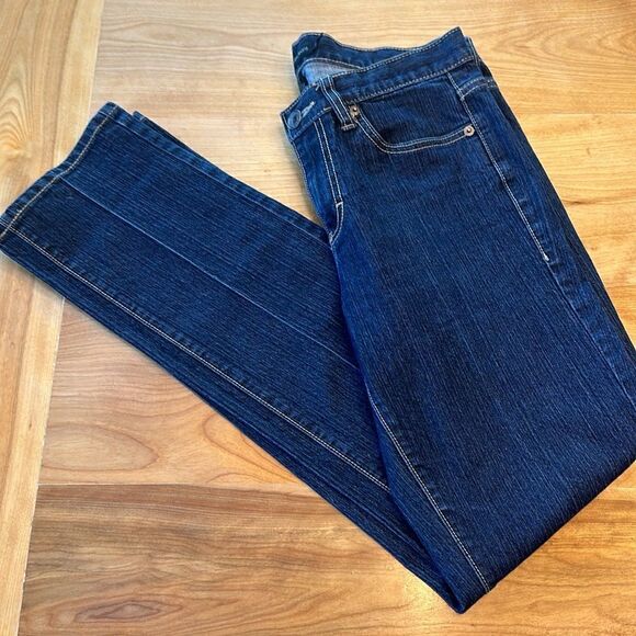 Calvin Klein skinny jeans dark wash like new - Picture 6 of 9